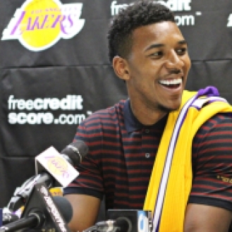 Nick Young: With his “Swaggy” style and contagious smile, Nick Young is pretty attractive. Add the number of instagram videos and pictures of his adorable son and he is irresistible. Rumor has it he is currently dating Iggy Azalea . Fun Fact: they met on twitter when Nick put her up as his #wcw. There is hope for you yet #mcm
